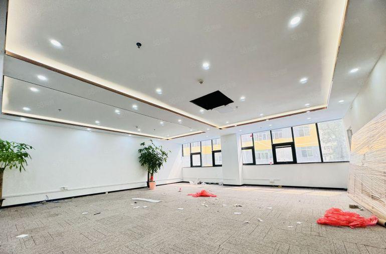 1000平起分龙岗地铁口8000平精装修办公仓库厂房出租分租