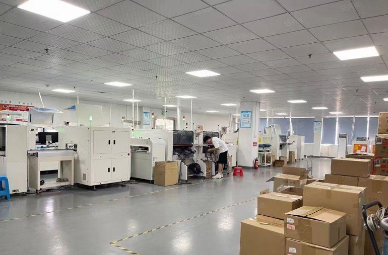 宝龙工业园区地铁口原房东红本厂房2楼500平方带装修大小可分