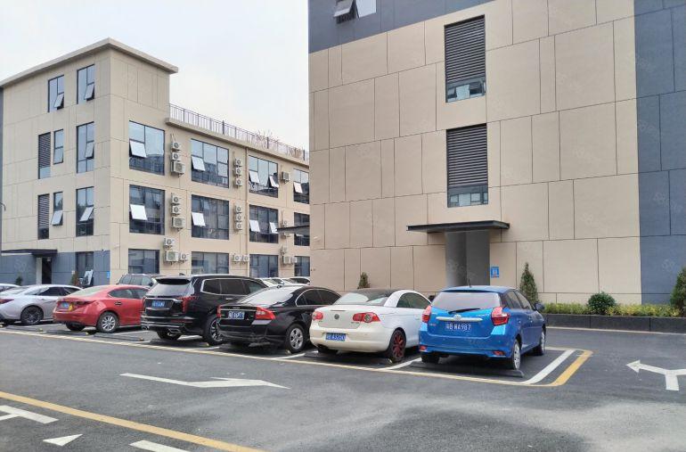 停车免费 龙岗吉祥电商园楼上300平带装修办公室厂房出租