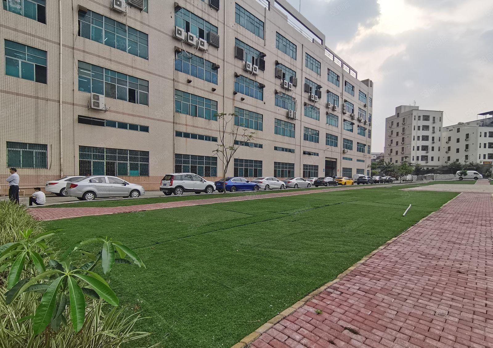 平湖地铁口捷威工业园新出2楼3000平厂房电商仓库出租可分租