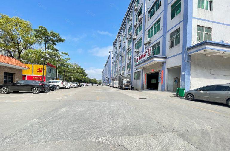 横岗花园式厂房现成办公加仓库厂房1000平超大空地可分租