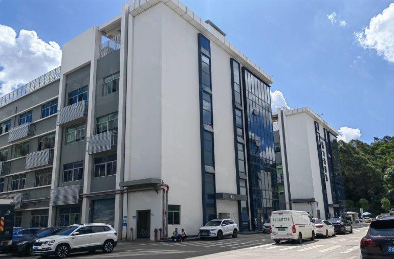 龙岗南联厂房出租大工业区楼上2000平带现成装修现成无尘车间