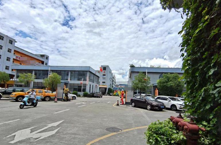 电商外贸龙岗中心城地铁口300平方精装修办公室厂房仓库出租