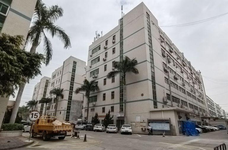 坂田五和靠福田一二楼2000平厂房出租仓库出租，200平起分