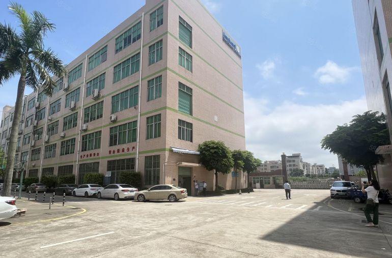 龙岗宝龙科技园原房东一楼厂房仓库1800平出租层高6米易招工