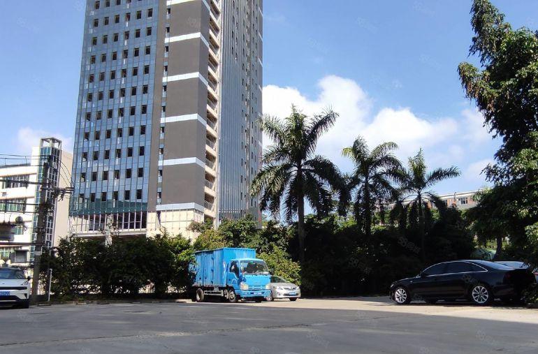 龙岗坪山工业园楼上3千平厂房仓库出租空地大形象好2百平起分租