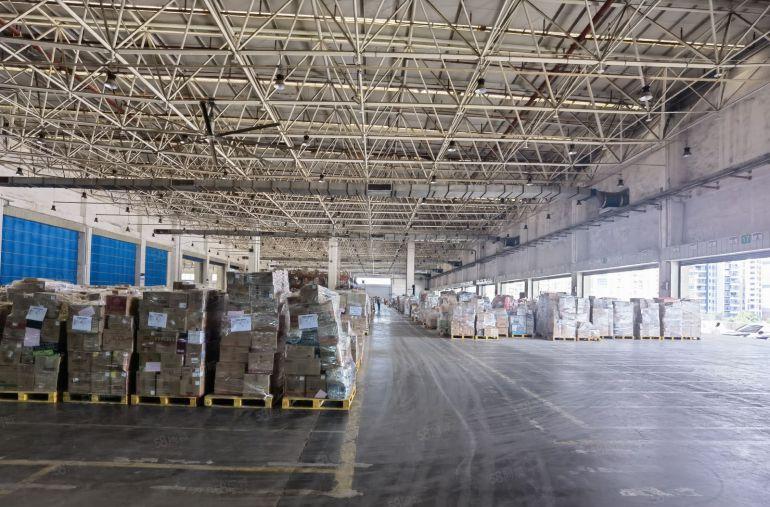 龙岗宝龙工业园滴水10米实际面积12000平厂房仓库出租分租