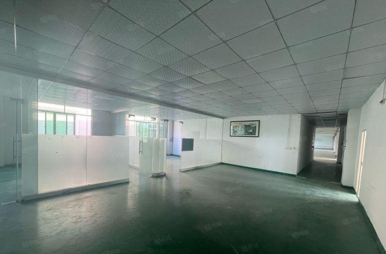 龙岗同乐工业区3楼1200平厂房出租现成装修地坪漆可分租