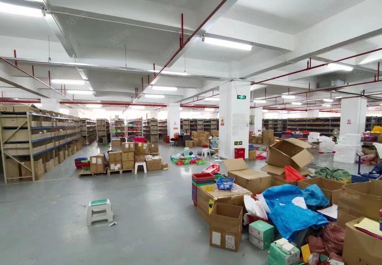 横岗地铁站附近新出原房东红本厂房3093平出租，精装修