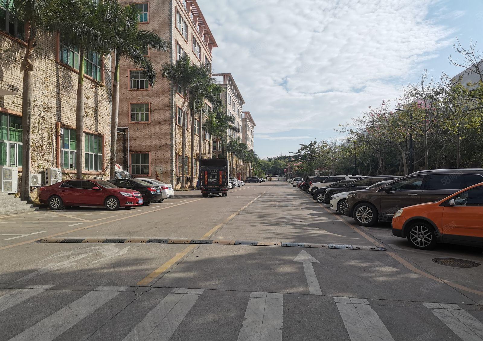 横岗六约工业区原房东红本1楼1000平带装修水电齐大小可分租