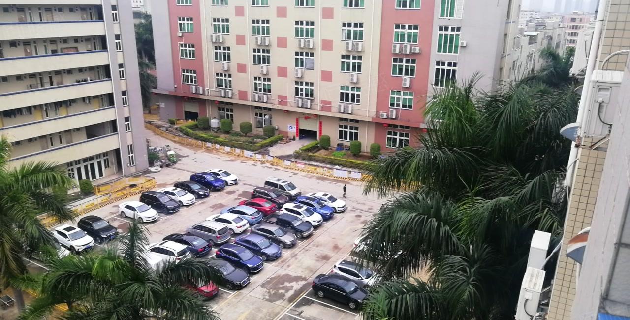 龙岗中心城二楼厂房出租1000平米大小可分租