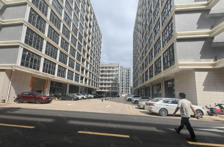 龙岗原房东大型科技园1000平方带装修前台办公室厂房仓库出租