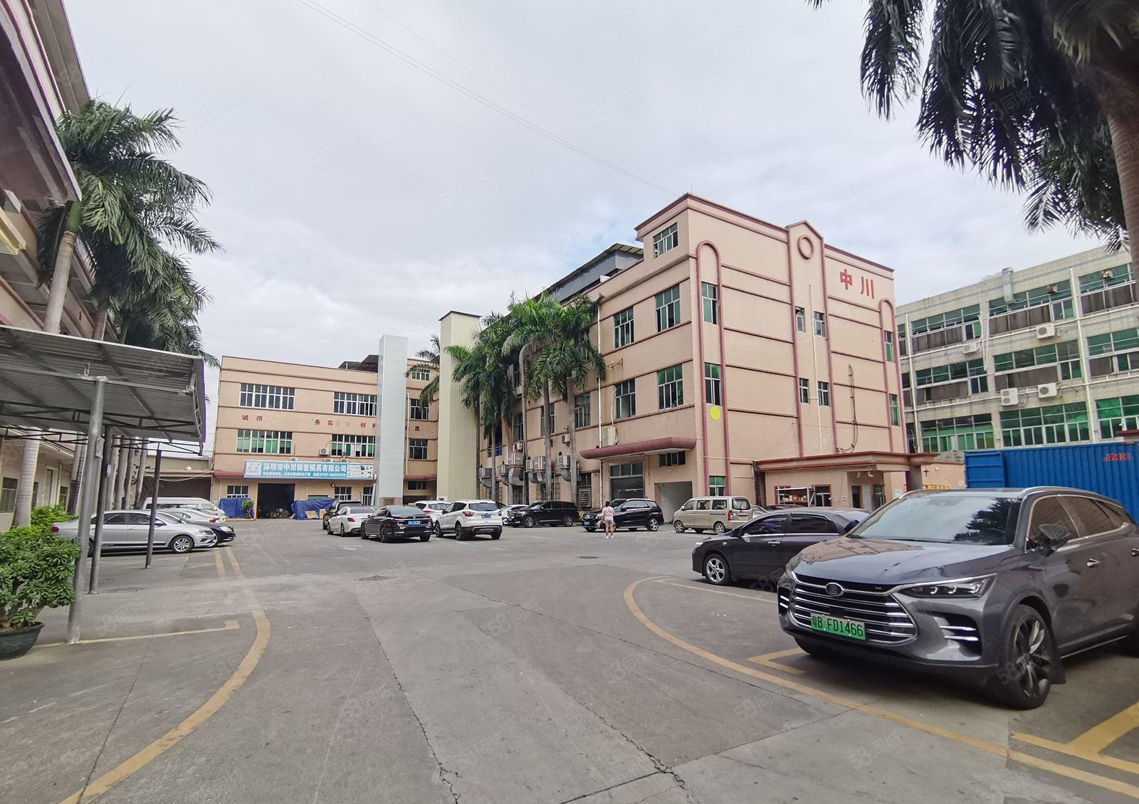 平湖辅城坳工业区原房东1万平独院厂房仓库一二楼300平起分