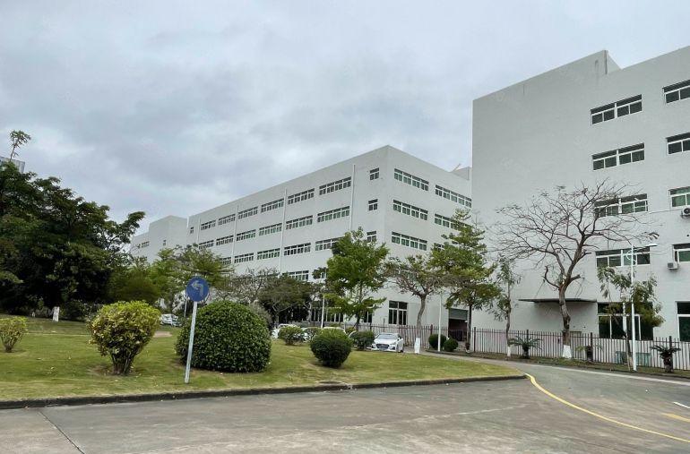 原房东，坂田上雪工业园楼上500平精装修办公室仓库厂房出租