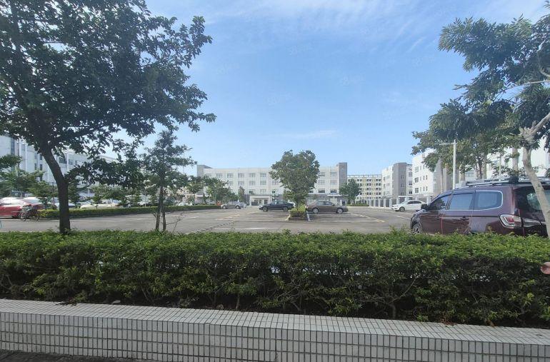 坂田工业园精装修500平仓库低价精选厂房出租一楼适合电子电商