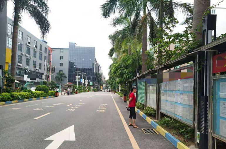 爱联地铁站边电商园新空出一套400平方现成办公室仓库厂房出租