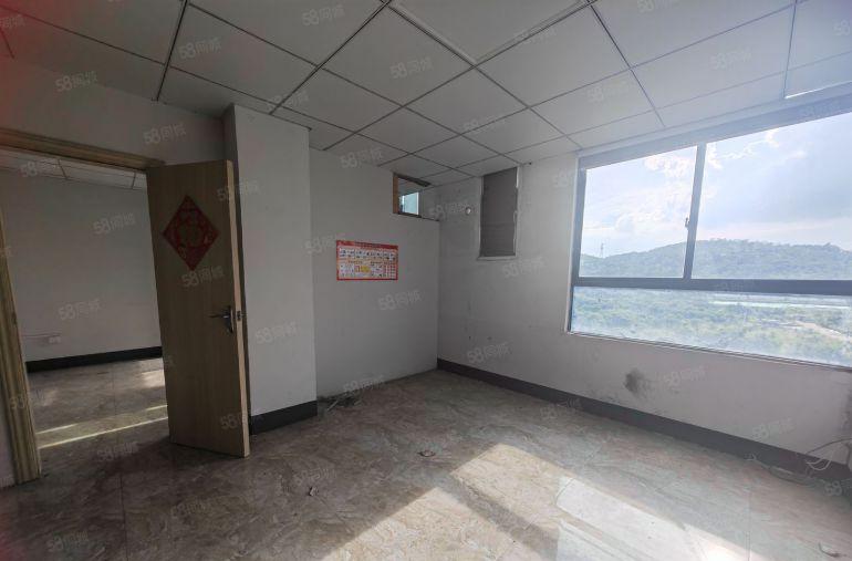 1800元！！龙岗南联大型工业园原房东精装办公室出租100平