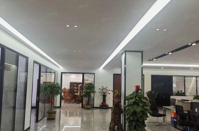 300平起分龙岗宝龙原房东科技园1500平方一楼厂房仓库出租