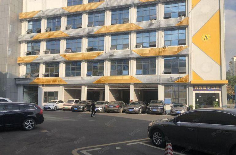 电商办公仓库坂田地铁口电商园楼上500至1500平低价出租！