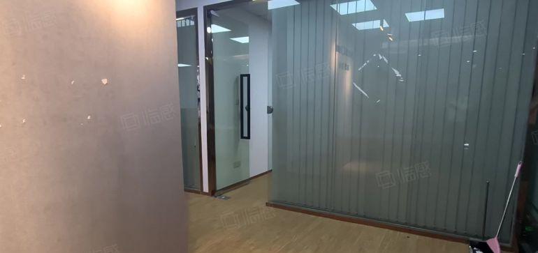 龙岗爱联现成装修85平，168平，318平办公室仓库出租,