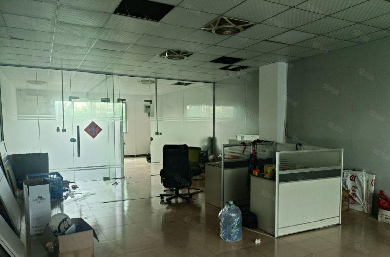 坪地中心原房东标准厂房3楼1100平带现成办公室水电装修