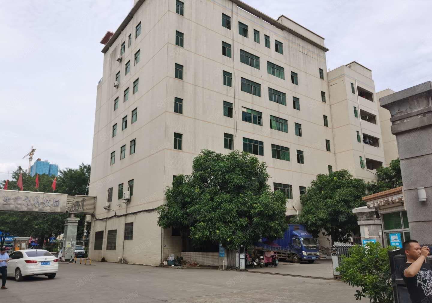 华南城厂房仓库500平1000平2000平独门独院28起租