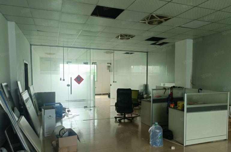 坪地中心原房东标准厂房3楼1100平带现成办公室水电装修