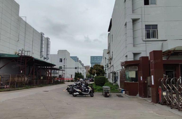 坪山大型工业园原房东精装修800平方厂房仓库办公超大空地出租