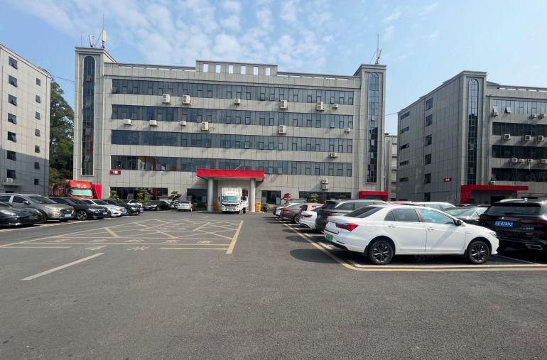 横岗坳背地铁口红本厂房300平起租，园区空大超大