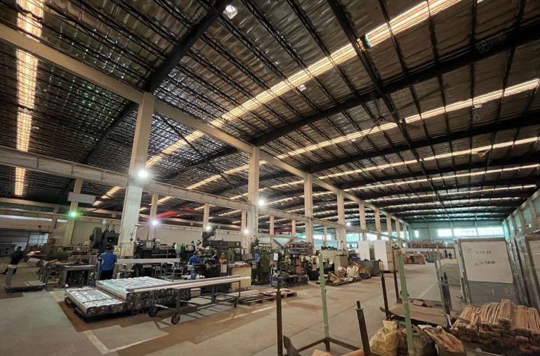 龙岗大型工业园10000平钢结构个人工业厂房带办公室出租