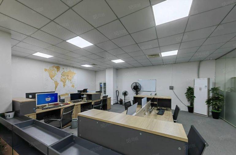 龙岗爱联地铁口楼上500平精装修办公室水电齐全厂房出租