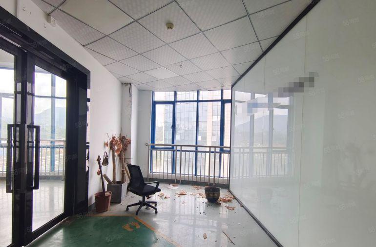 龙岗宝龙南约地铁站原房东大型科技园500平带装修办公厂房出租