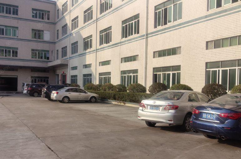 平湖带无尘车间禾花地铁口三楼1200平米厂房仓库出租可分租