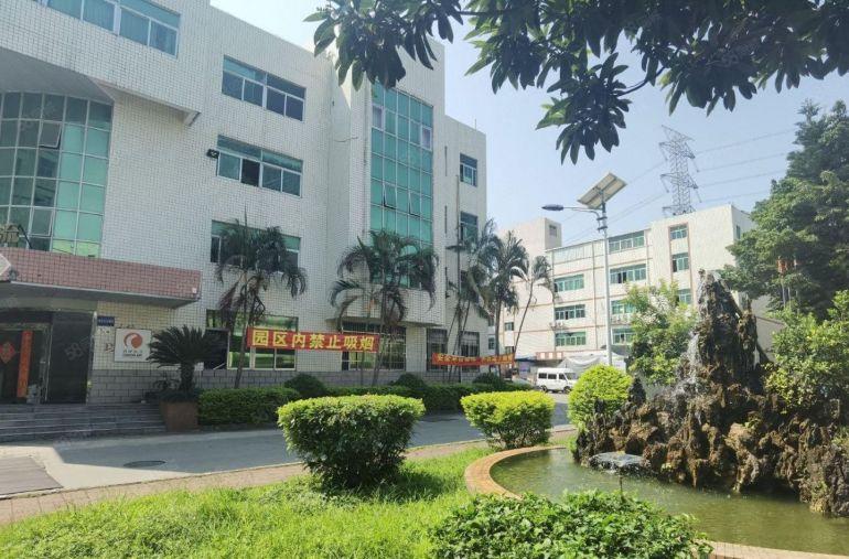 坂田原房东2000平花园式厂房出租仓库出租300平起分租