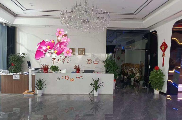 横岗六约地铁站附近楼上1000平方带精装修办公室仓库厂房出租