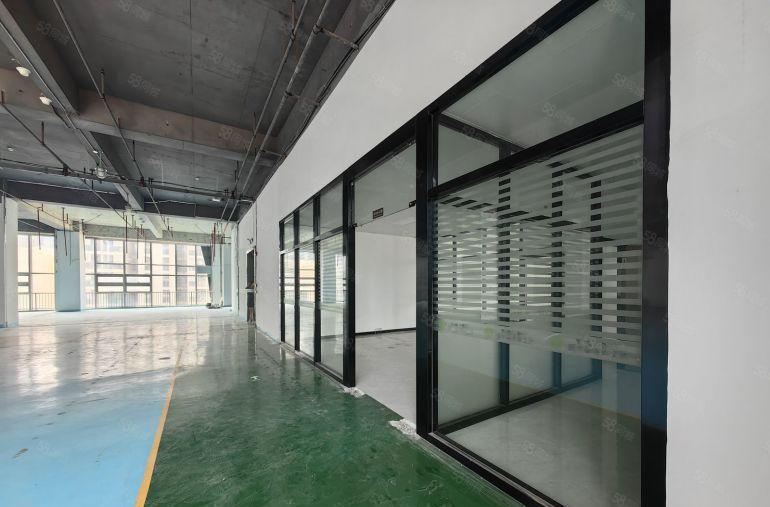 免租4月龙岗宝龙地铁口1000平整层精装办公研发科技厂房出租