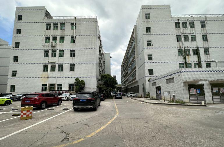 200起分龙岗爱联1000平电商办公仓库出租一楼600平