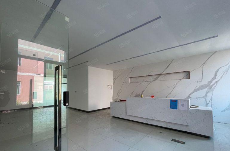 平湖原房东红本独院厂房6800平出租，带装修可分租，可办环评