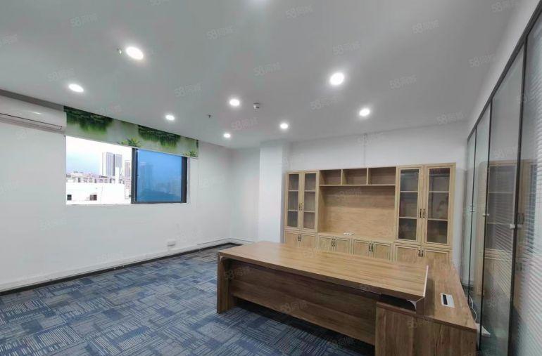 龙岗宝龙地铁口原房东2楼200平方精装修办公室厂房大小可分租