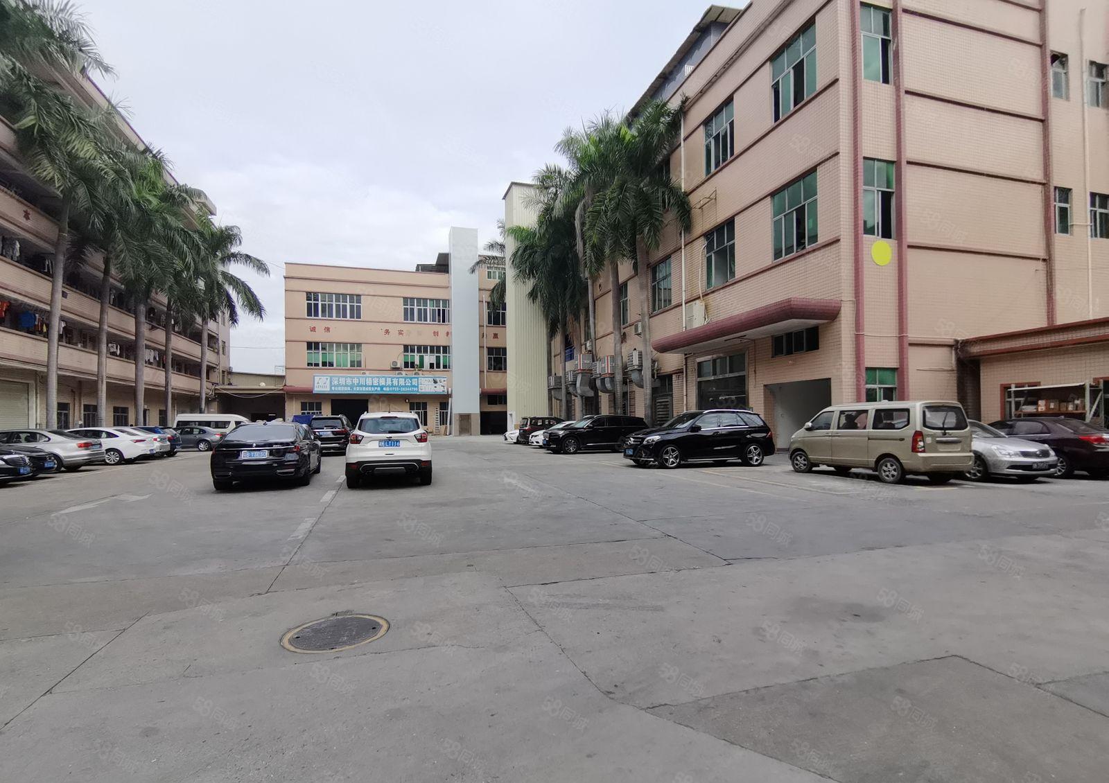 平湖高速口辅城坳原房东1楼3楼各1200平厂房仓库出租可环评