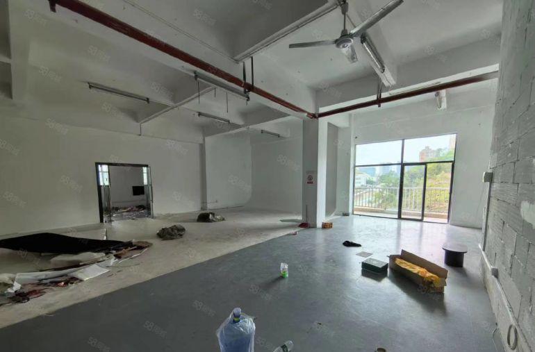 坂田上雪原房东200平带装修办公仓库一体低价出租