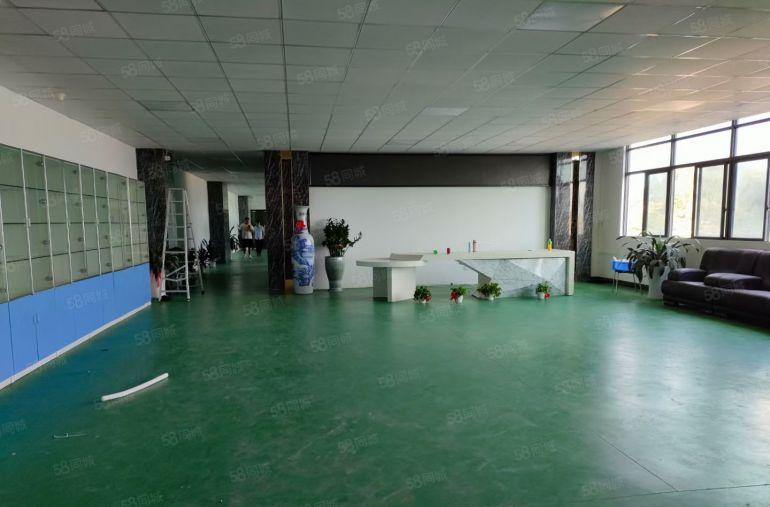 深圳横岗独门独院一楼仓库厂房出租1800平方  独立停车位