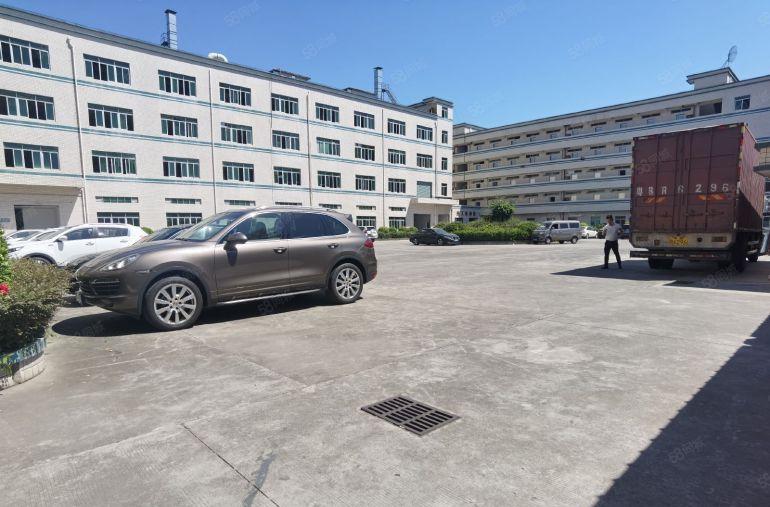 20起租平湖禾花木古地铁口500平1000平仓库厂房低价出租