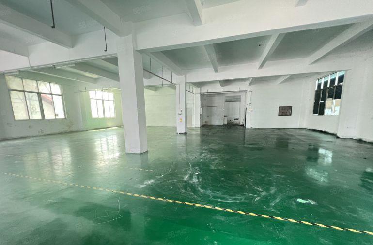 龙岗区五联社区道一楼560平标准厂房低价出租带装修可分租