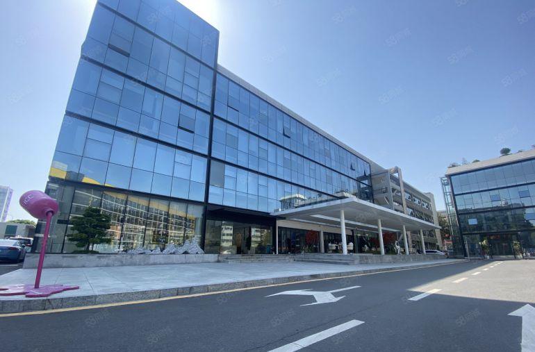 配置家私宝龙地铁口研发电商产业园新出260平精装办公厂房出租