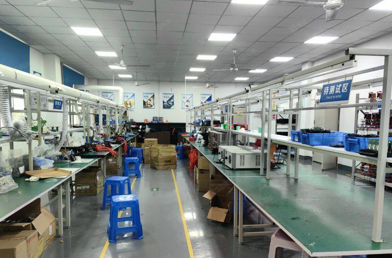 龙岗中心城工业园原房东独门独院厂房仓库8000平方大小可分租