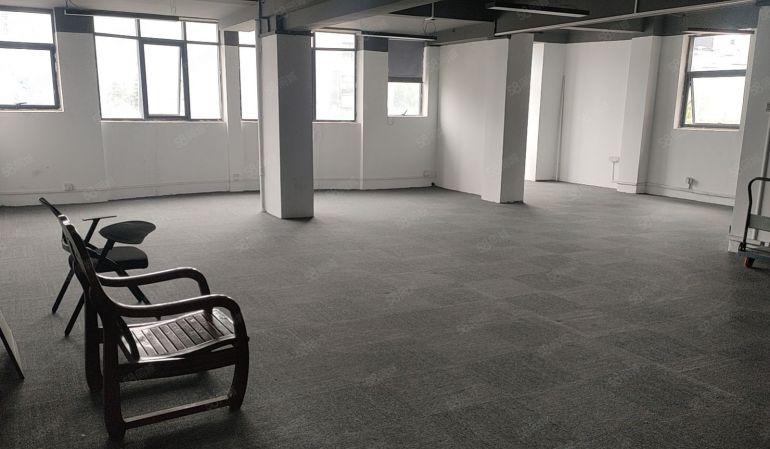 平湖华南城1号馆附近新出3楼328平方厂房仓库出租