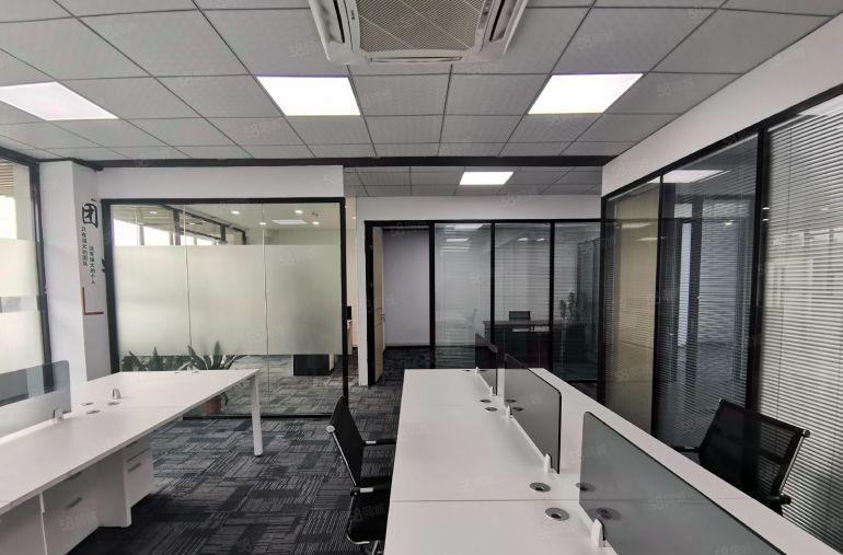 南地铁站附近电商园2楼150平方.精装修办公室厂房大小可分租