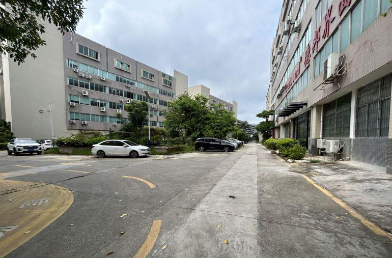 横岗原房东工业园楼上1500平带装修办公室厂房出租 可分租