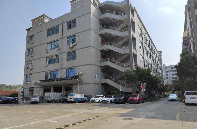 龙岗宝龙原房东2000平厂房仓库特价20元起出租，大小可分租